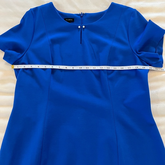🎉Host Pick🎉Talbots Royal Blue Dress w/Decorative Pearl Neckline Size 16 - Picture 6 of 13